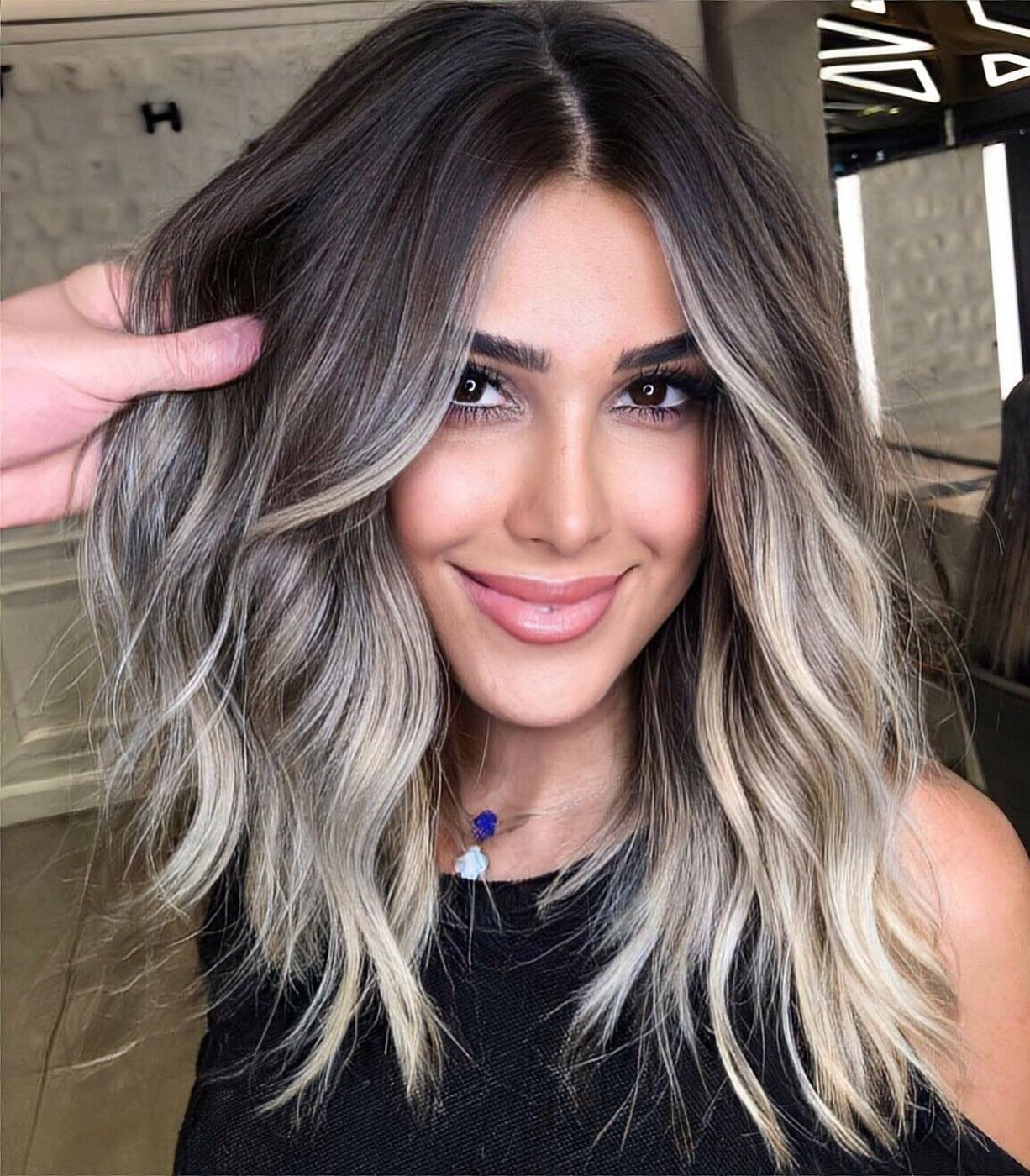 Ash Blonde Ombre on Medium Length Hair