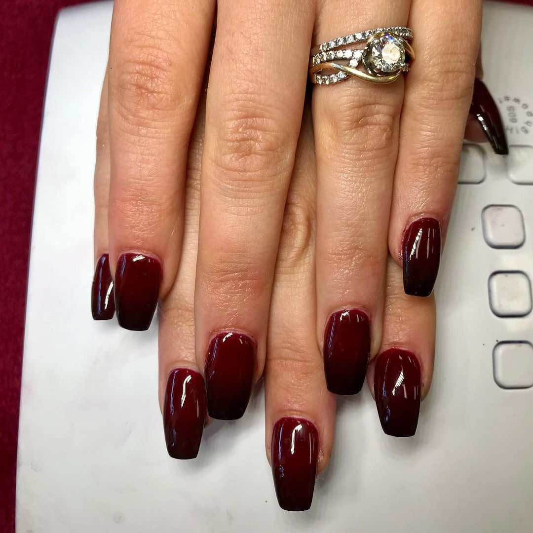 Short Square Red and Black Ombre Nails