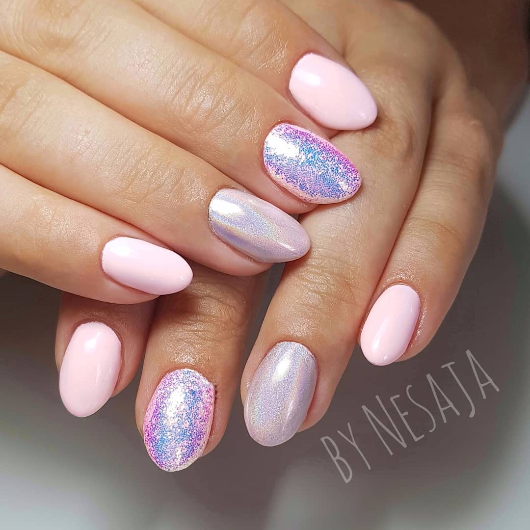 Short Round Pink Ombre with Glitter