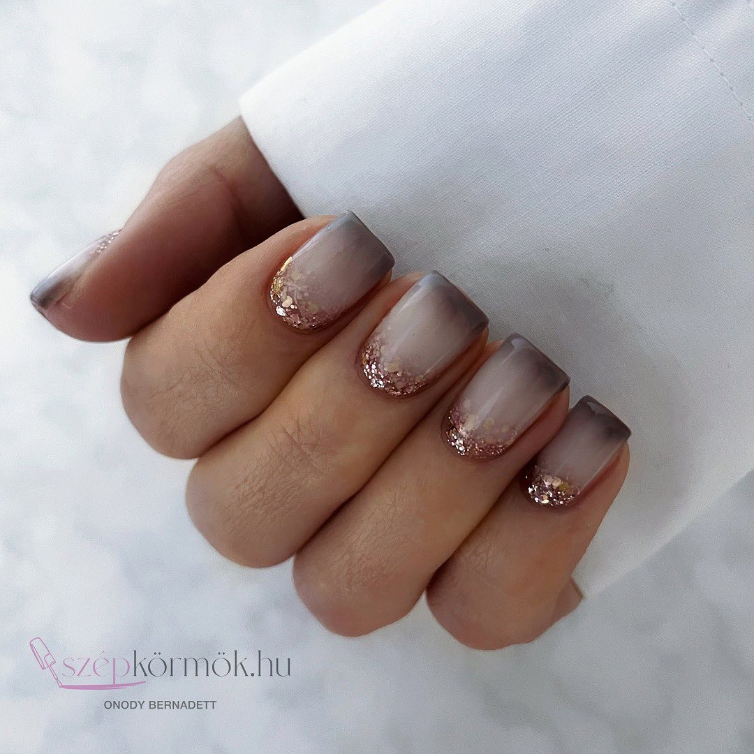 Short Square Brown Ombre Nails with Glitter