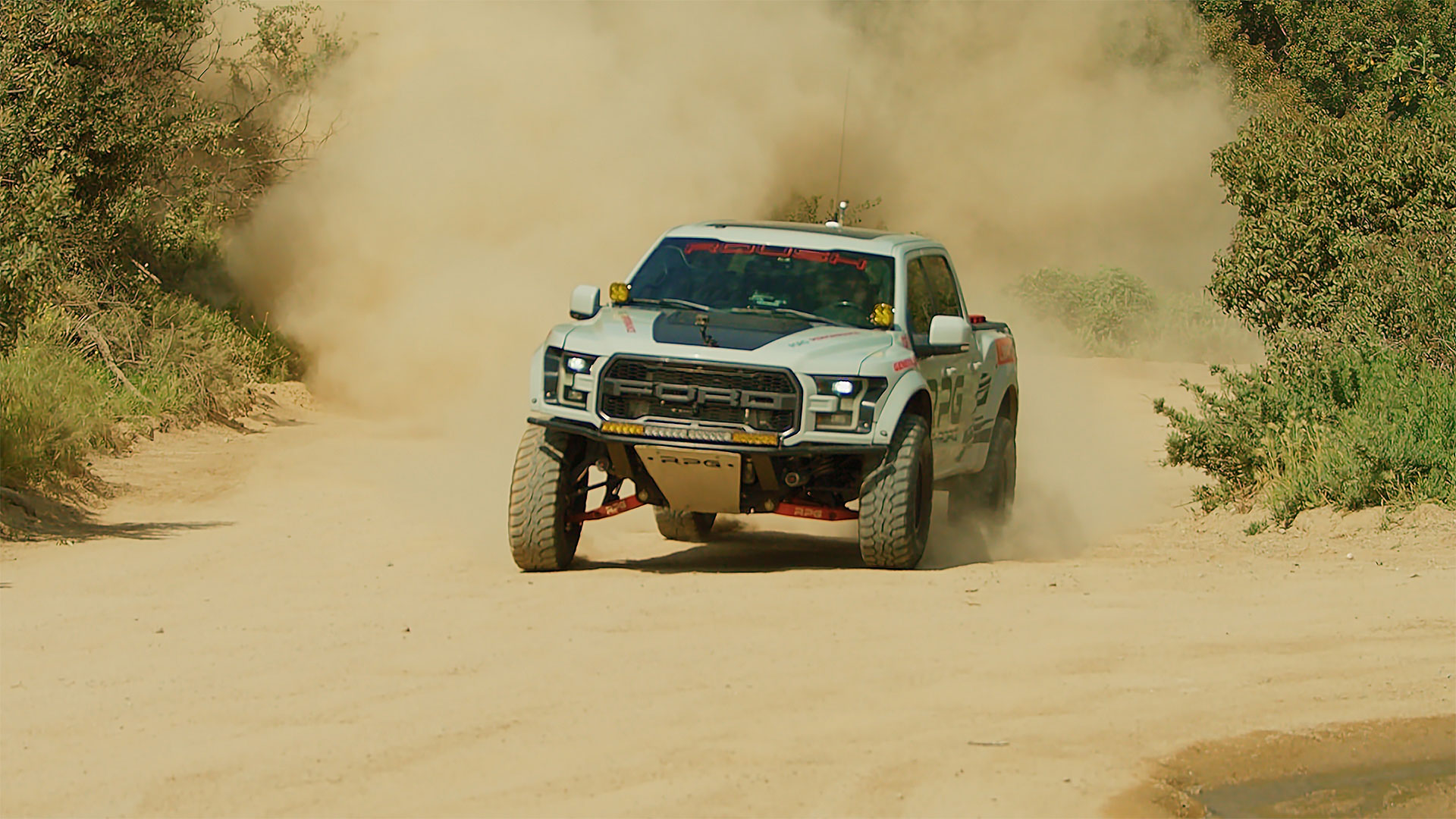 ford raptor truck off road